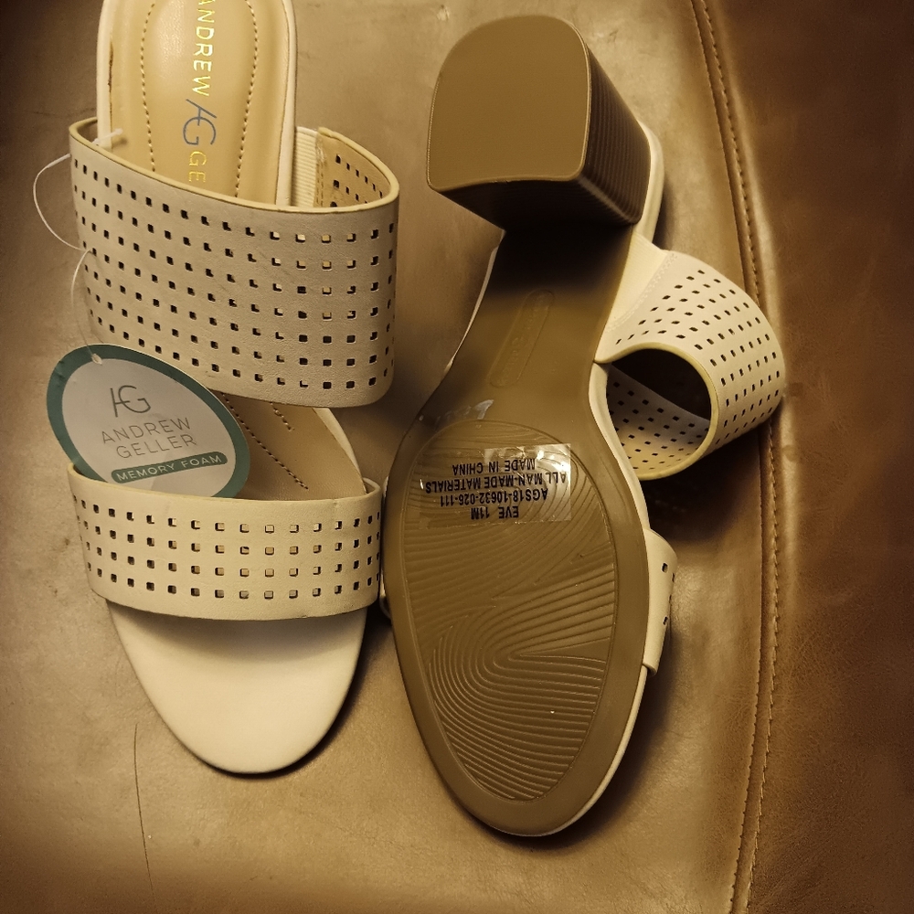 Andrew Geller Cream Sandals with Textured Straps - Picture 2 of 2